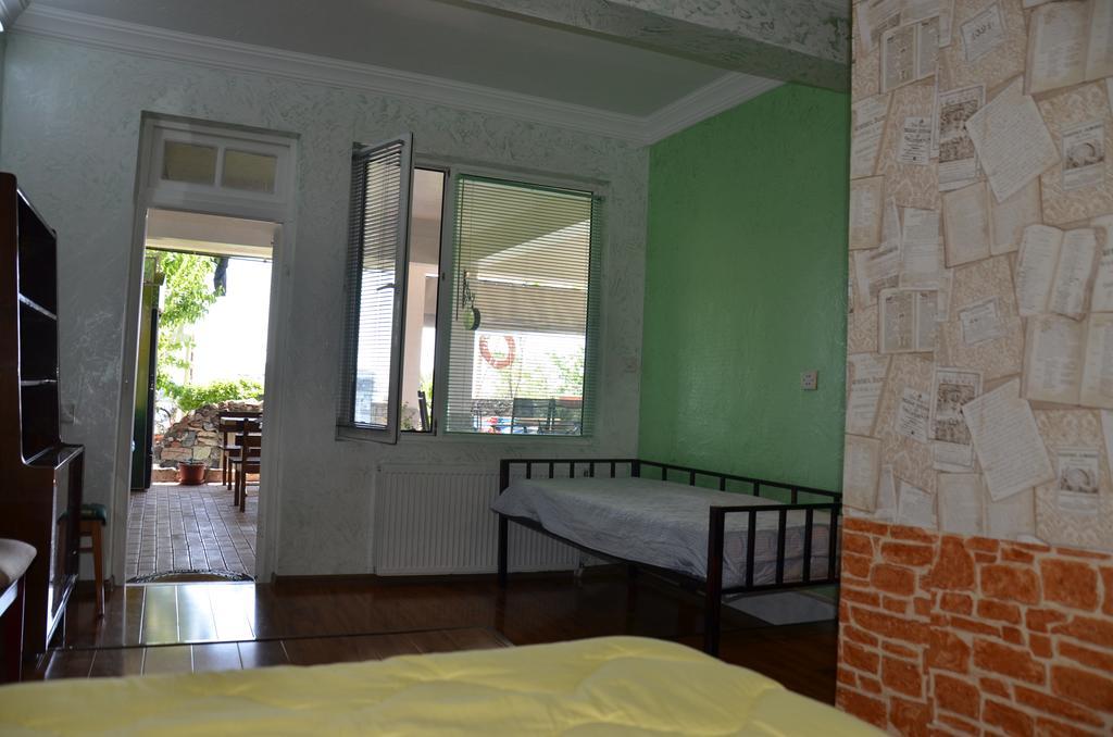 Tj Guest House Makhinjauri Buitenkant foto