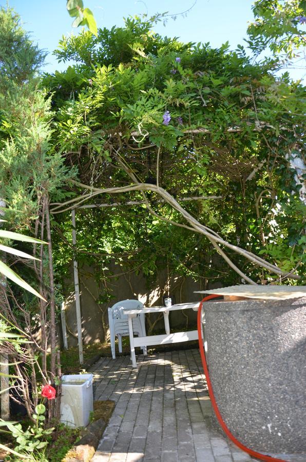 Tj Guest House Makhinjauri Buitenkant foto